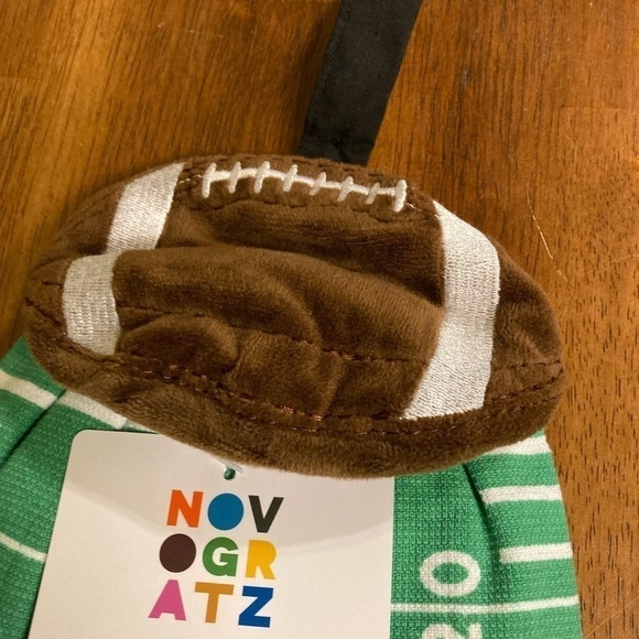 NEW! Novogratz FOOTBALL KITCHEN TOWELS SET OF 2 - Picture 5 of 7